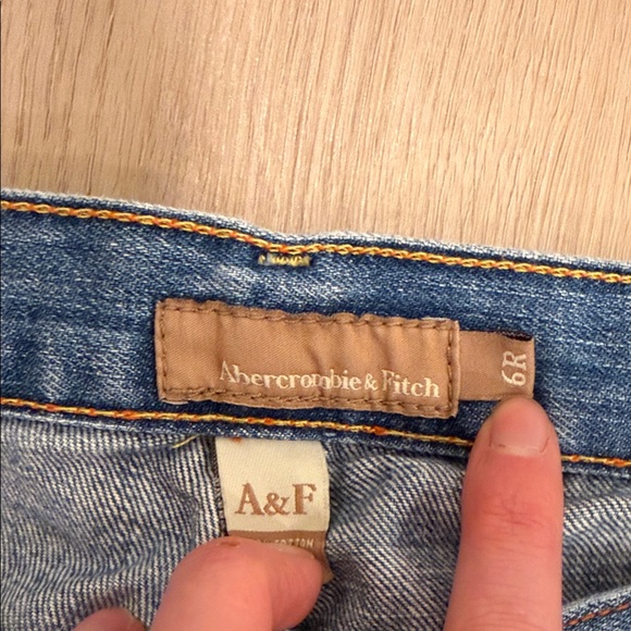 Y2K Abercrombie and Fitch 6 regularDistressed Blue Women's Jeans - Picture 5 of 7